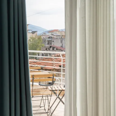 Oyster Sarandë